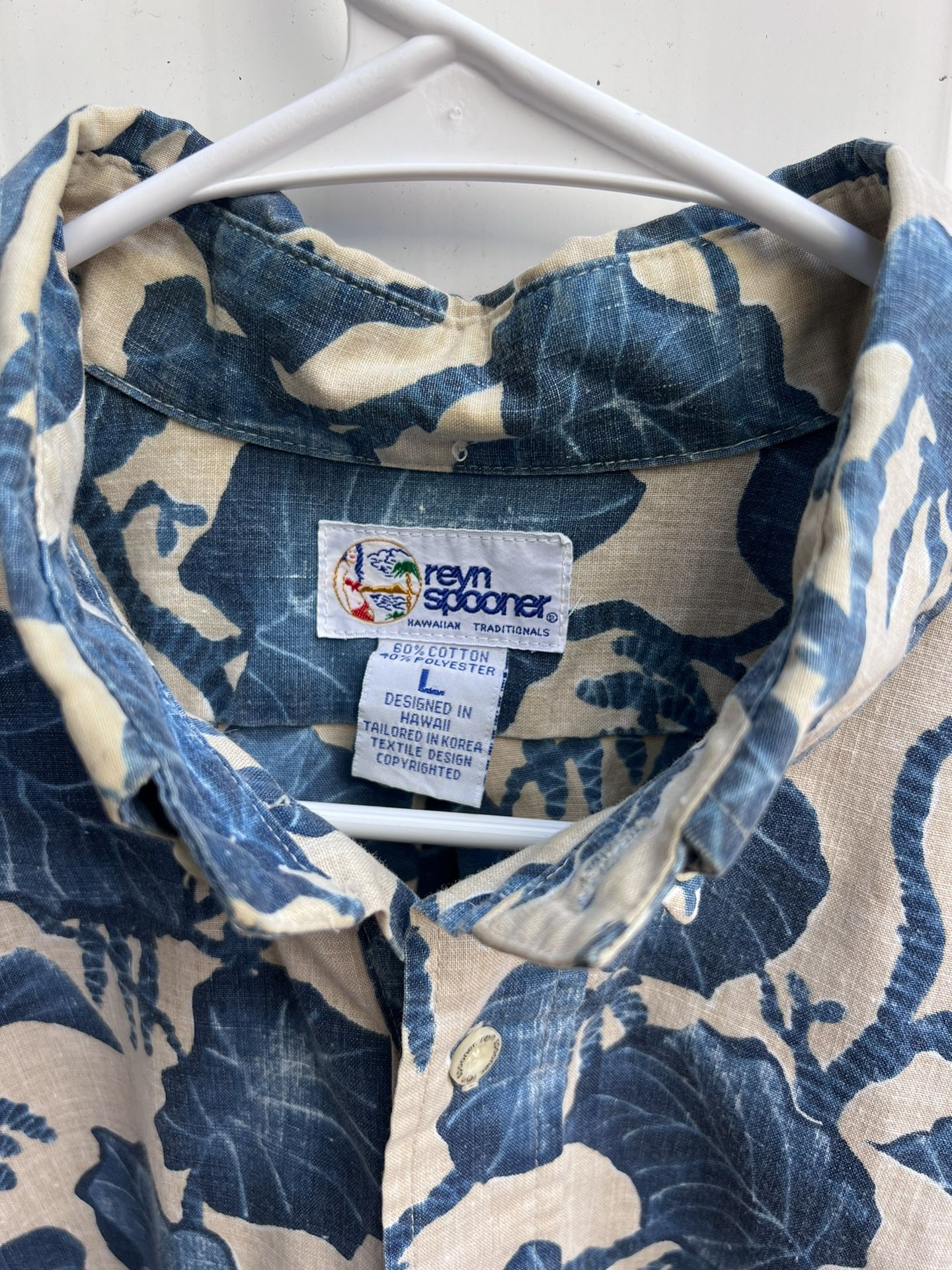 Chicago Cubs Lahaina button-down shirt, short sleeve, classic fit from Reyn  Spooner Size L for Sale in San Diego, CA - OfferUp