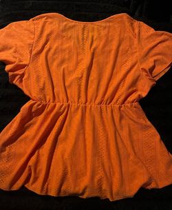 Orange 🧡 cute top