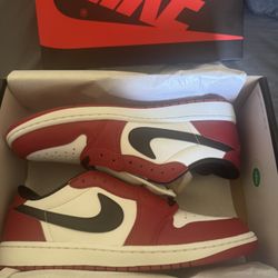 Chicago 1 Low Sz 10 $160