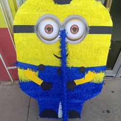 Minion Piñata 