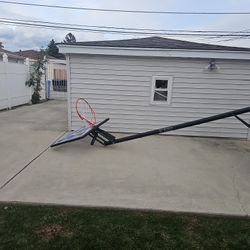 Basketball Hoop 