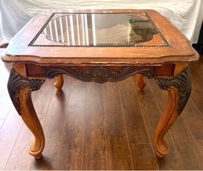 Antique Cherry Wood End Table