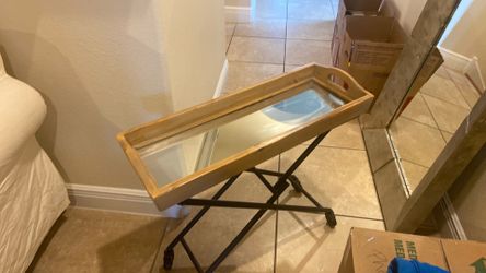 Side mirror table tray