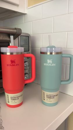 Brand New Stanley Quencher H2.0 Tumblers Bundle – 30oz Mint & Coral