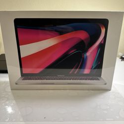 13-inch MacBook Pro with Apple M2 chip
