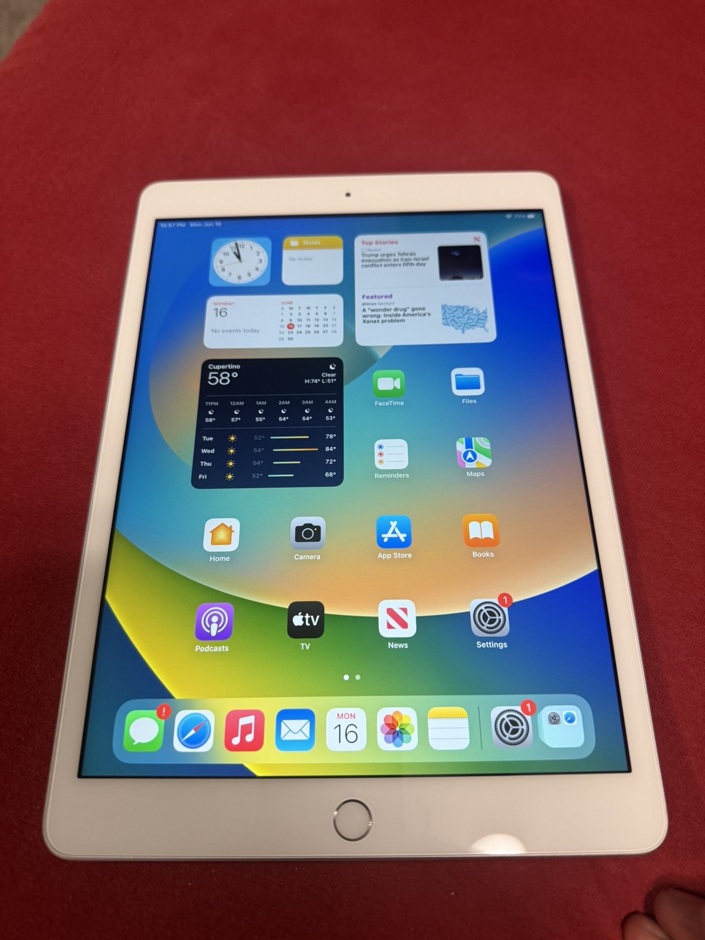 IPad 8th Generation WIFI 32Gb Used Working Good