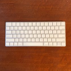 Apple Magic Wireless Keyboard. 