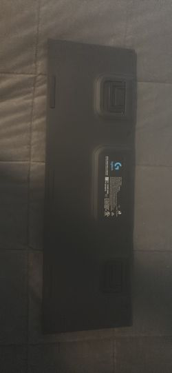 Logitech G915 LIGHTSPEED RGB Mechanical Gaming Keyboard, Low Profile GL Clicky Key Switch, LIGHTSYNC