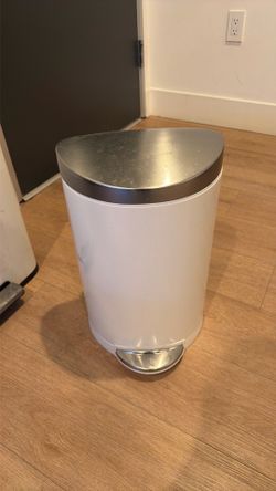 Trash  can Simple human