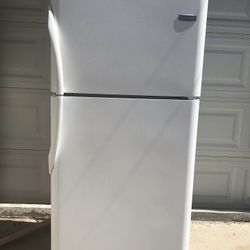 Frigidaire Refrigerator