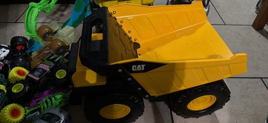 CAT steel dump truck