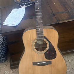 Yamaha Acoustic Guitar With Stand