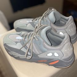 yeezy boost 700 inertia