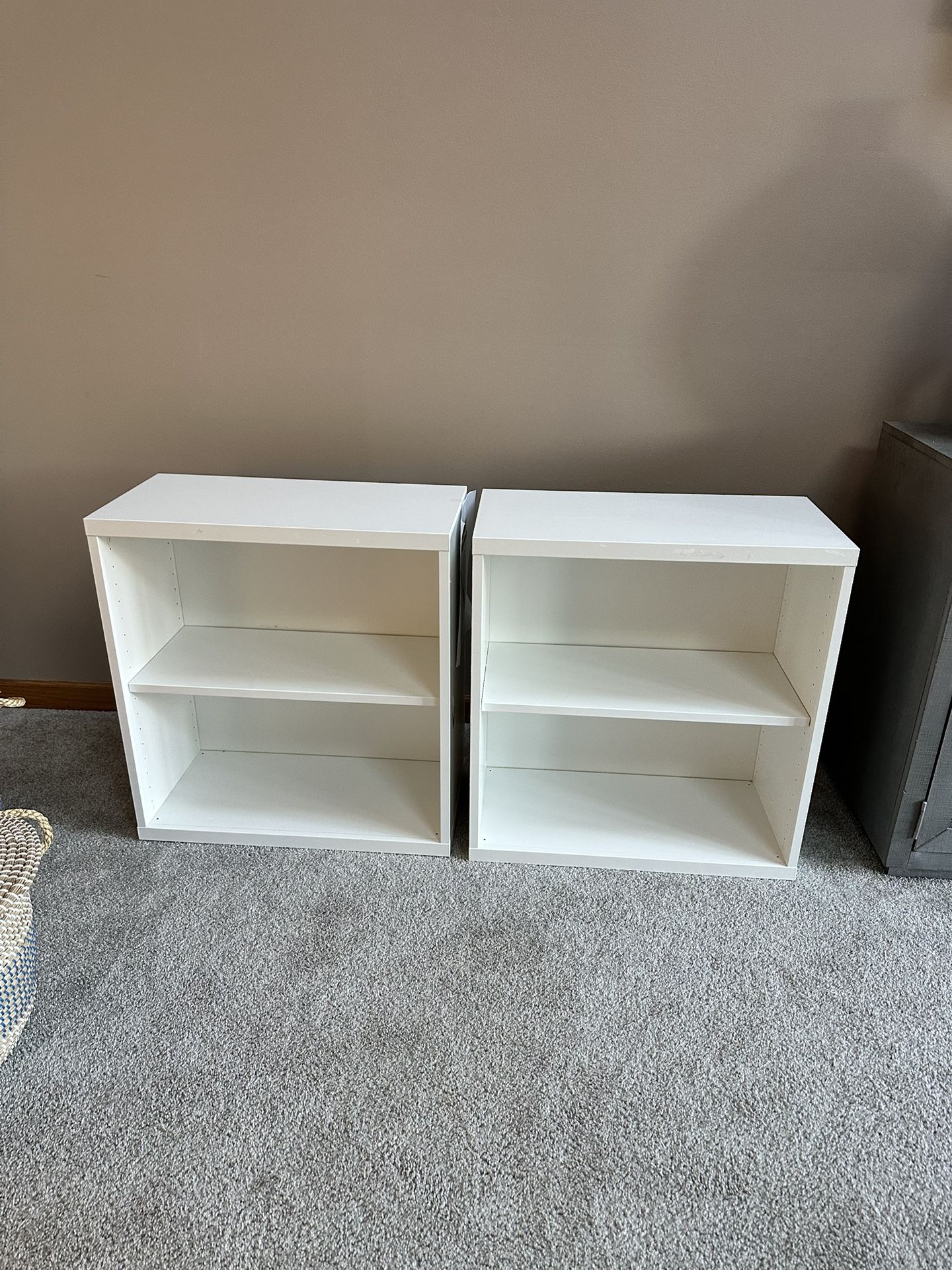 2 Book Shelves