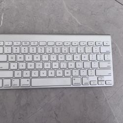 Wireless Apple Keyboard