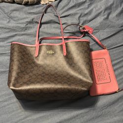Coach Reversible Bag And Inner Pouch
