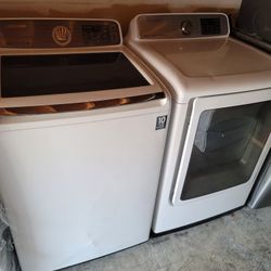 Samsung Top Load Washer And Gas Dryer Set 