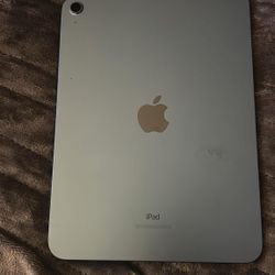 iPad 10th Generation Blue 256GB *Wanting To Trade For Size 9-10 Balenciaga Track Leds*