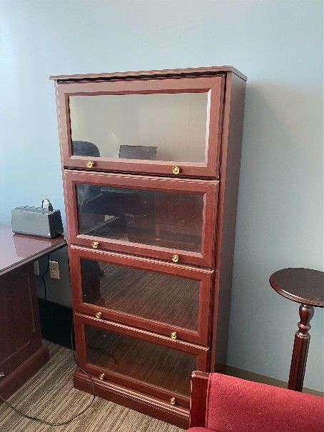 Hardwood 5ft Glass BookCase Cabinet