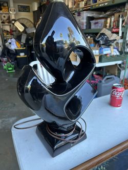 VTG Mid Century Modern Glossy Black Lamp