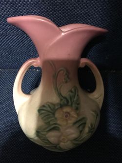 Hull pottery antique flower vase