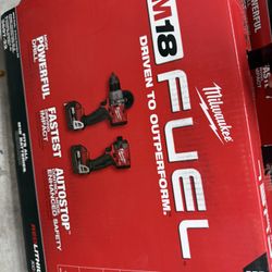 Milwaukee M 18 Brushes, Cordless Hammer Drill Combo