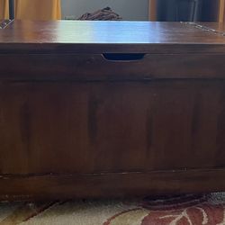 Lift-top Coffee Table