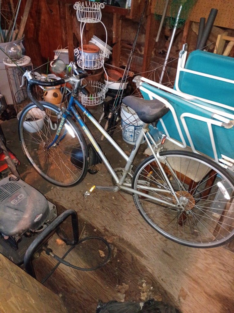 ENGLISH RACER BIKE 