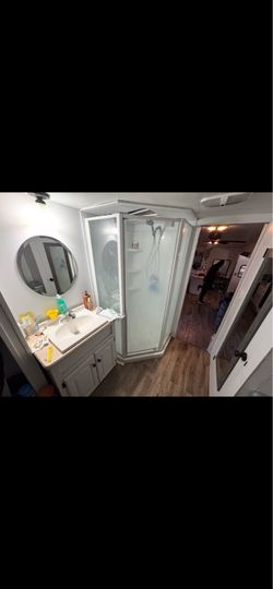 2003 keystone Montana fifth wheel