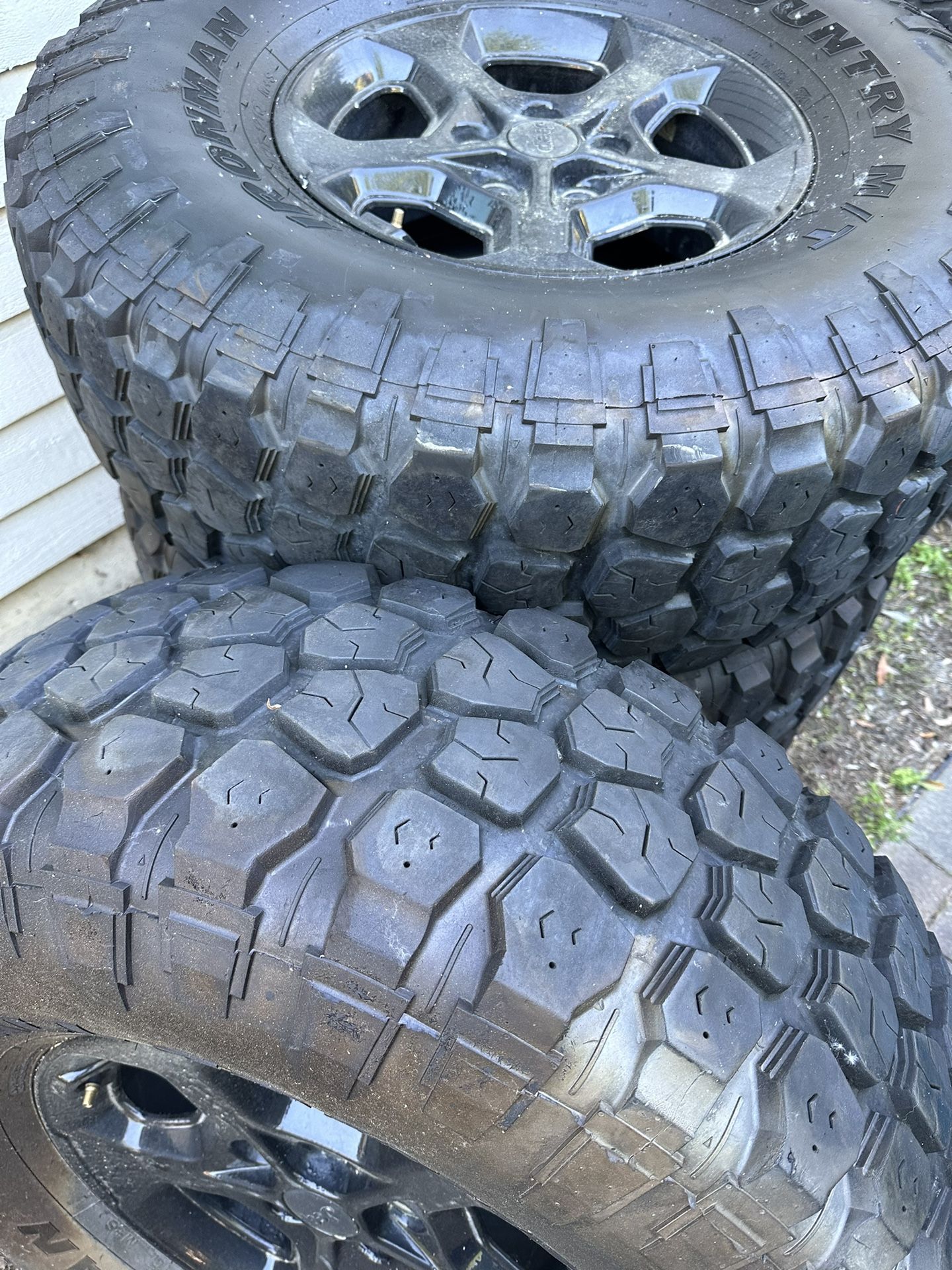 37/12.50R17 Off Road Tires for Sale in Kenmore, WA OfferUp