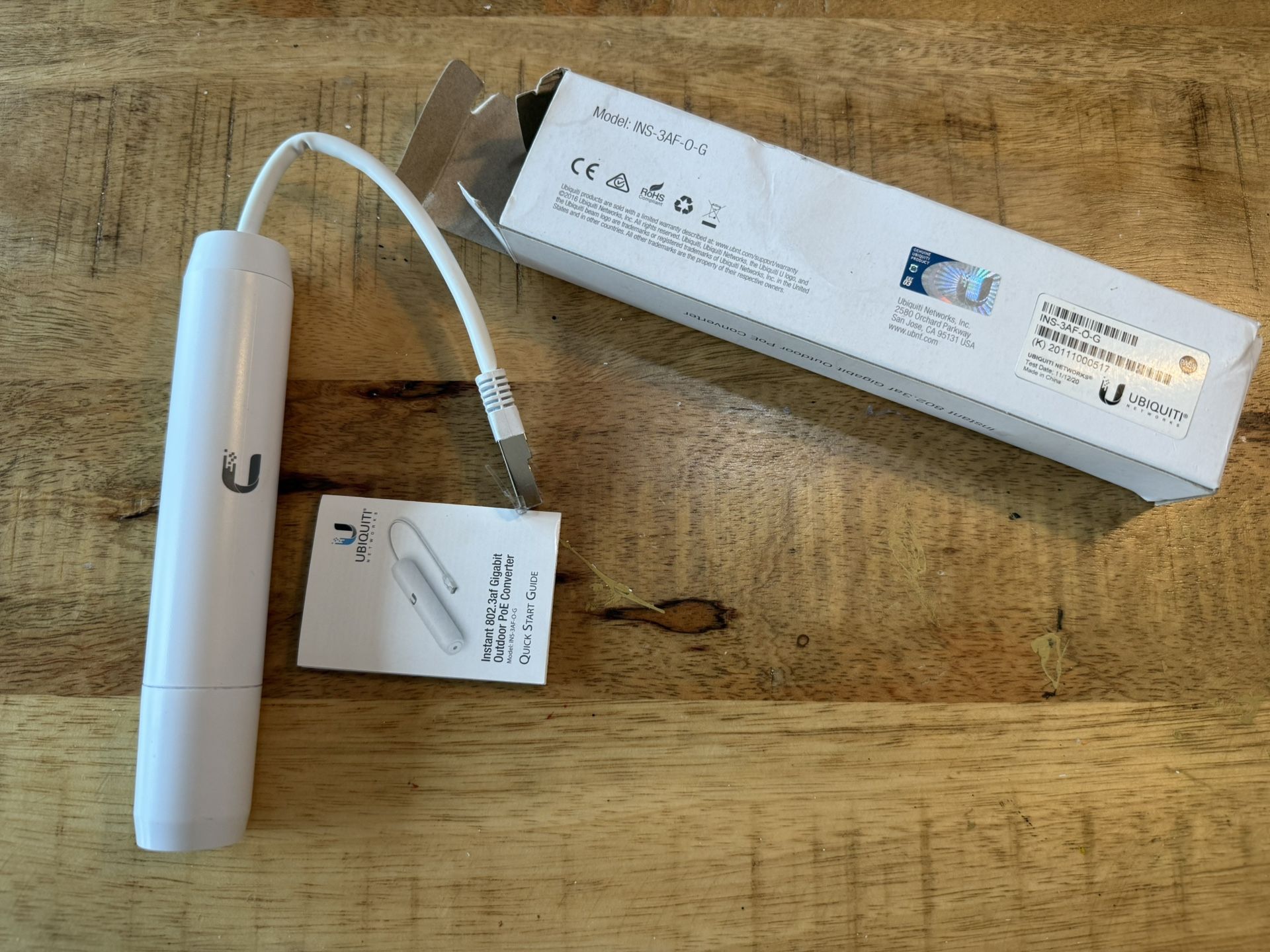 Ubiquiti INS-3AF-O-G Gigabit PoE 802.3af to 24V 0.5A Passive Adapter for Outdoor