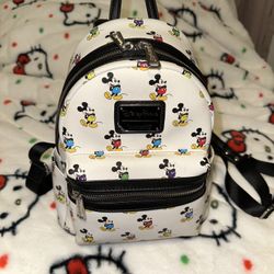 Mickey loungfly backpack