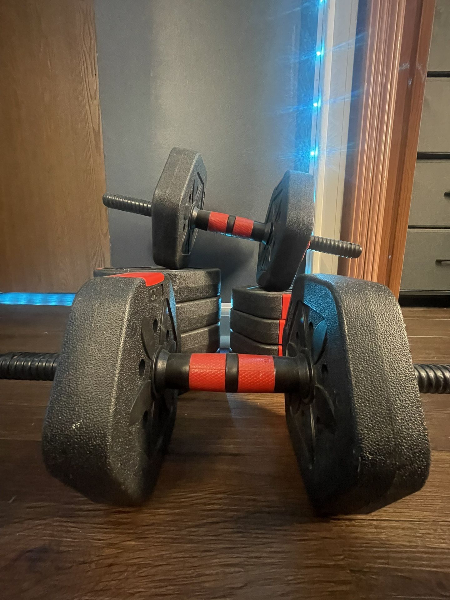 Adjustable Dumbbell Set