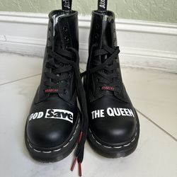 Dr. Martens Sex Pistols God Save The Queen boots 