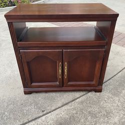 Cabinet / End Table 