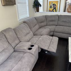 Deklyn Sectional Sofa With 3 Electric Recliners