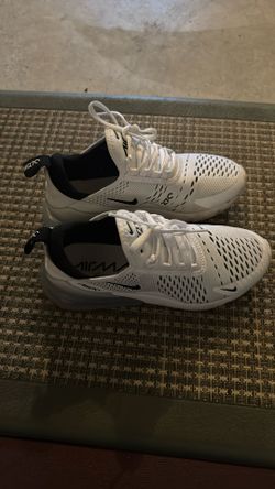 Nike Women's Air Max 270 Shoes