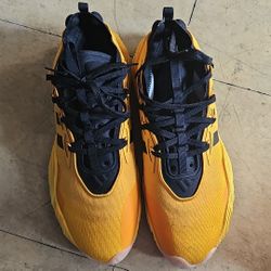 Adidas Yellow Trae 3s