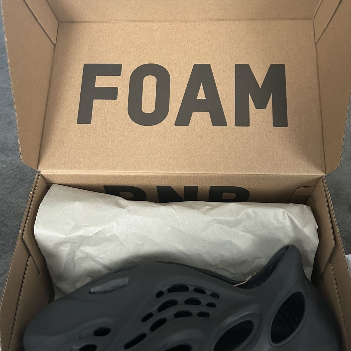 Adidas Yeezy Foam Runner Onyx Size 9