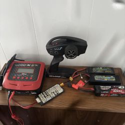Rc Multi Charger With 3 Lipo Batteries 