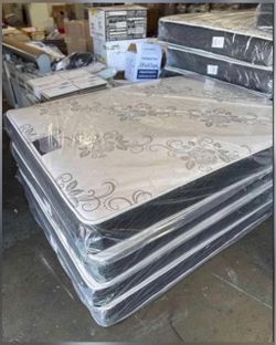Queen size mattress / Colchon