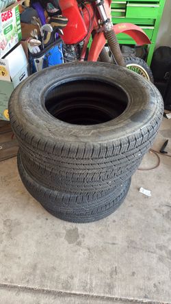 Bridgestone Dueler 245/75/r17