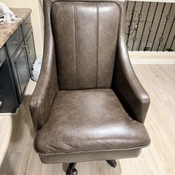 Elegant Office Chair 