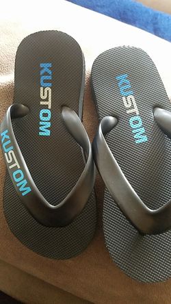 Boys sandals size 9