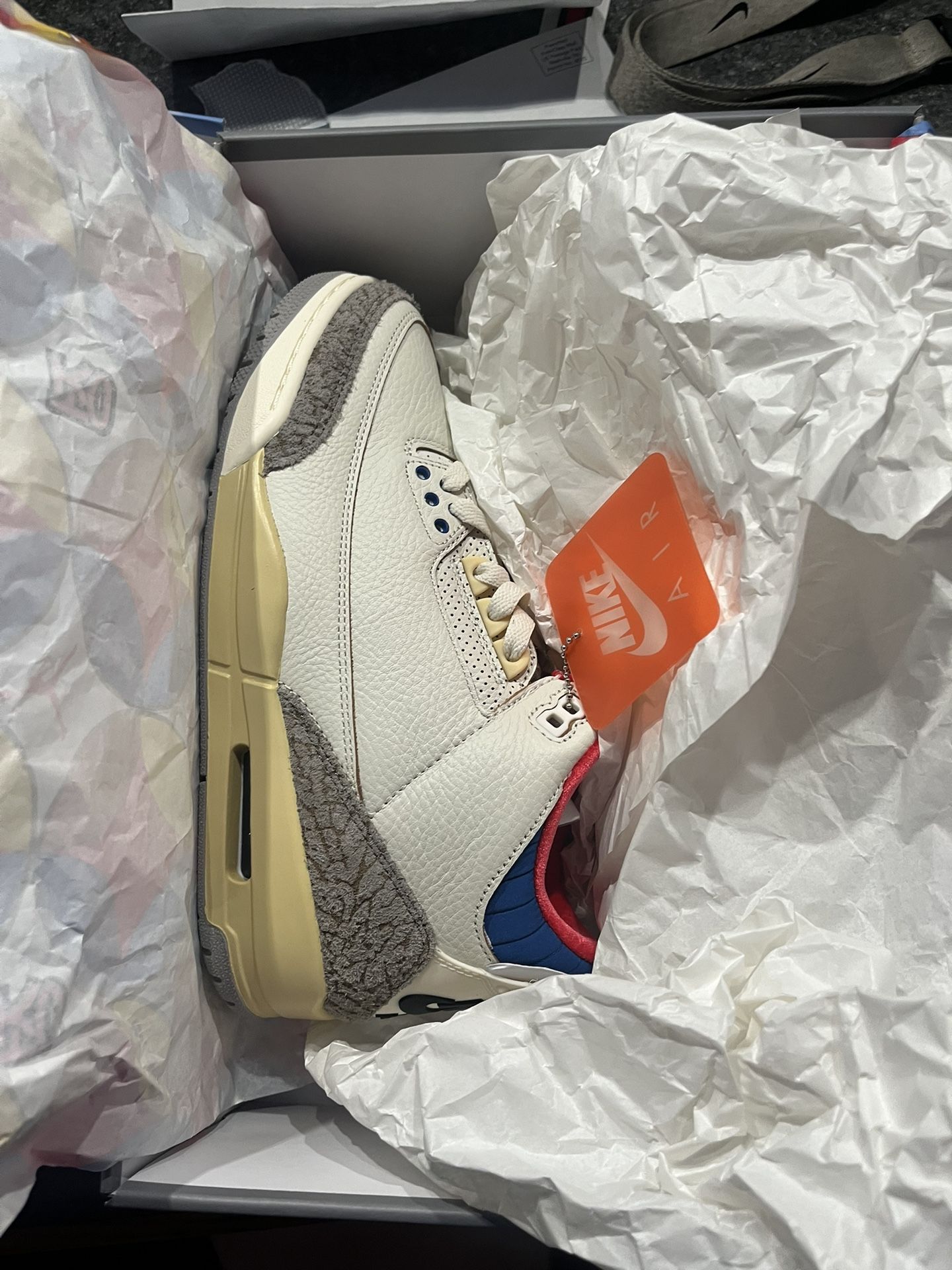 Jordan 3 Seoul Size 7.5
