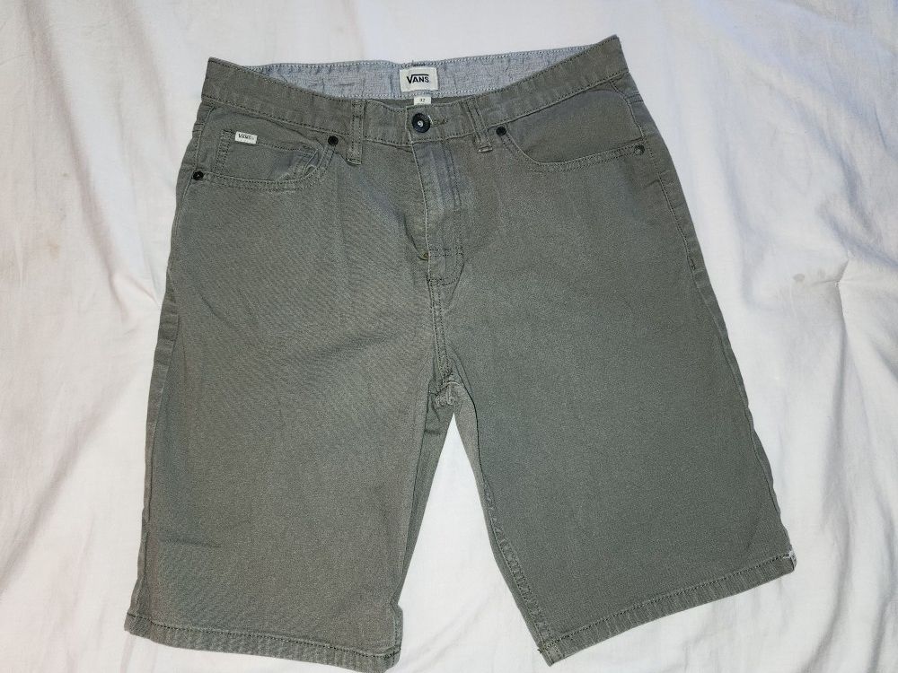 Mens Shorts Size 32 Vans