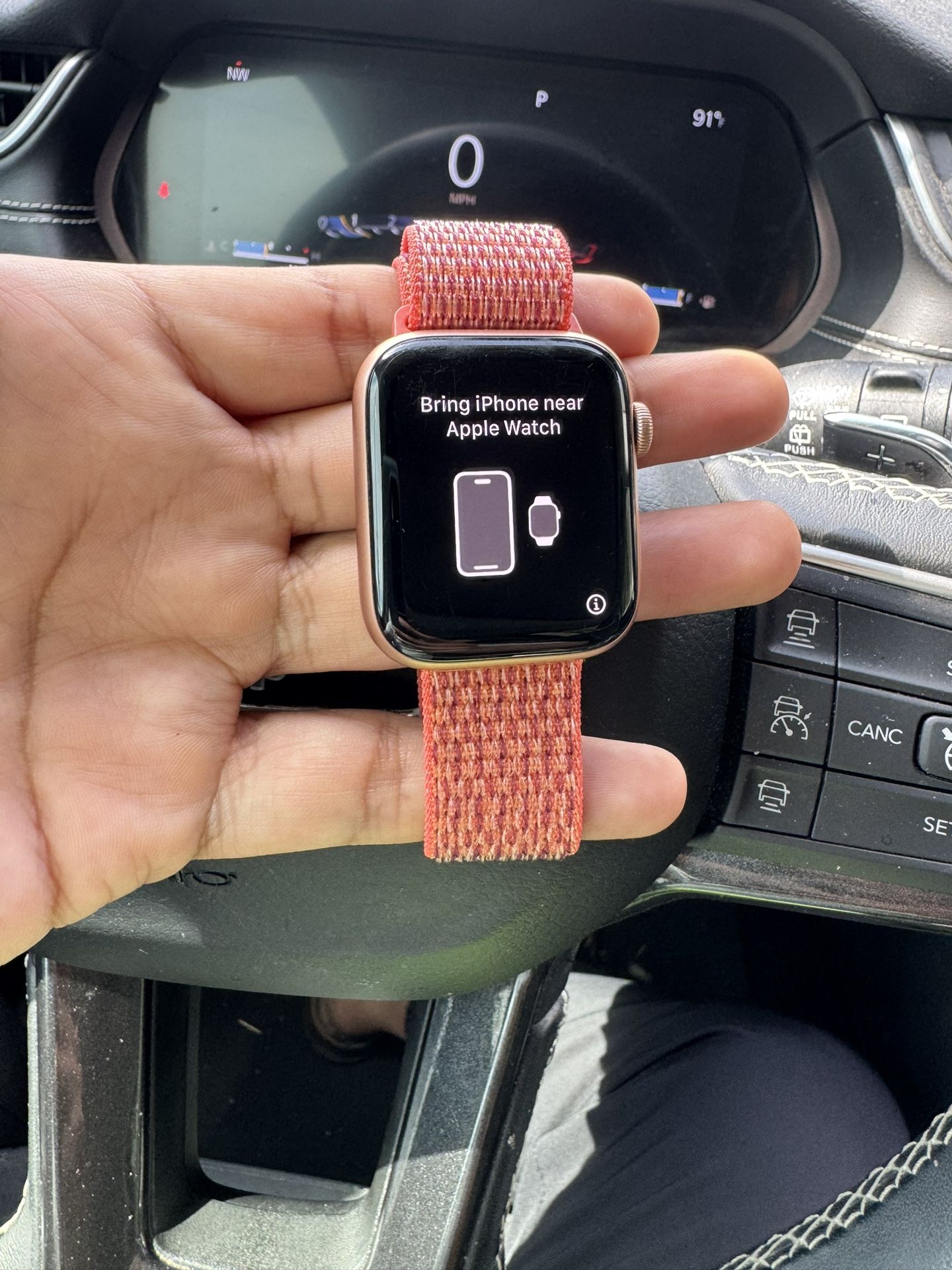 Apple Watch SE 44mm LTE