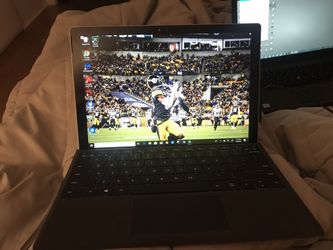 Surface Pro 4 (Intel i5, 8GB Ram, 250GB Drive)