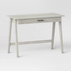 Threshold Paulo Desk