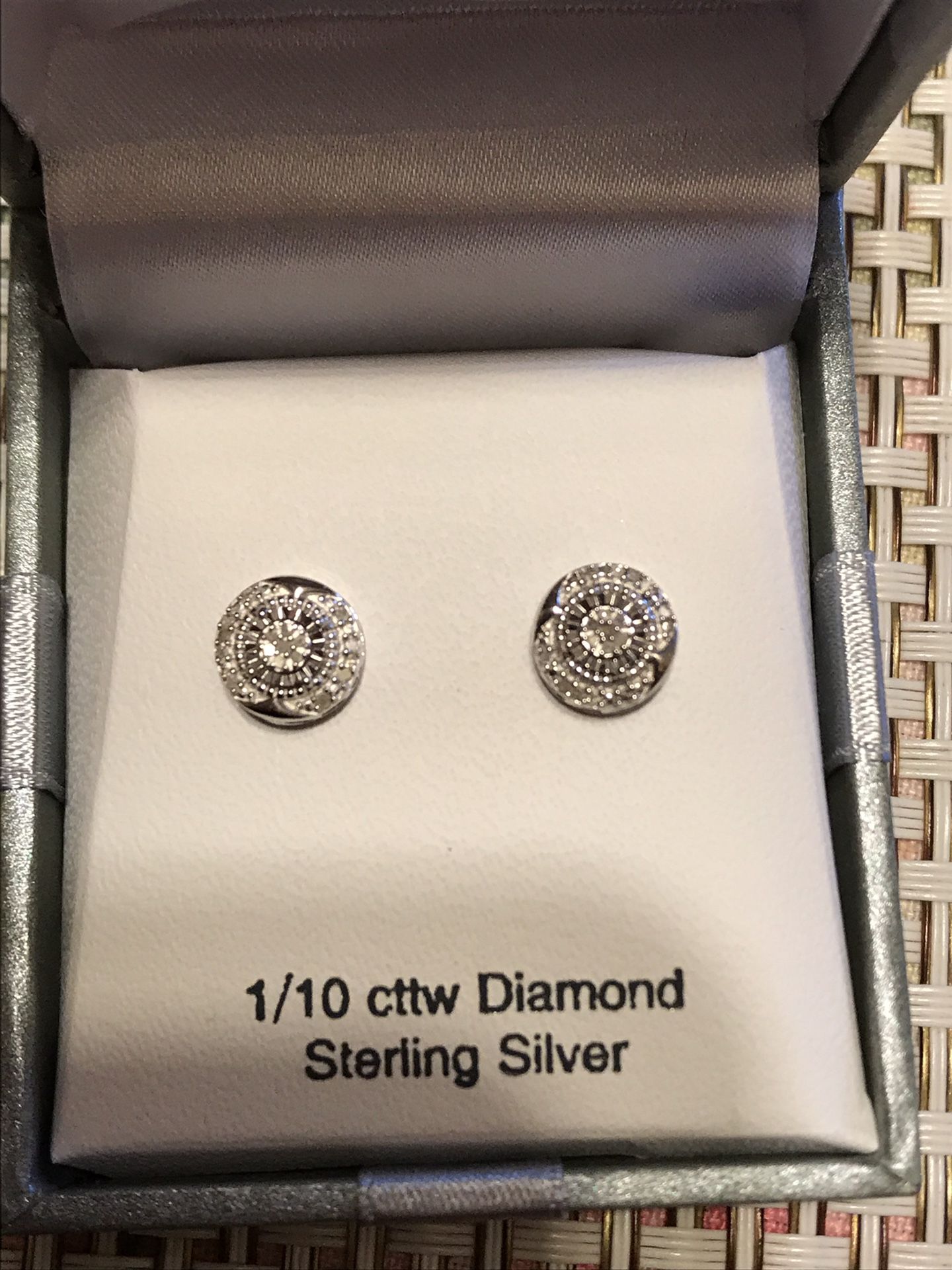 Diamond earrings 1/10 cttw diamond set in silver